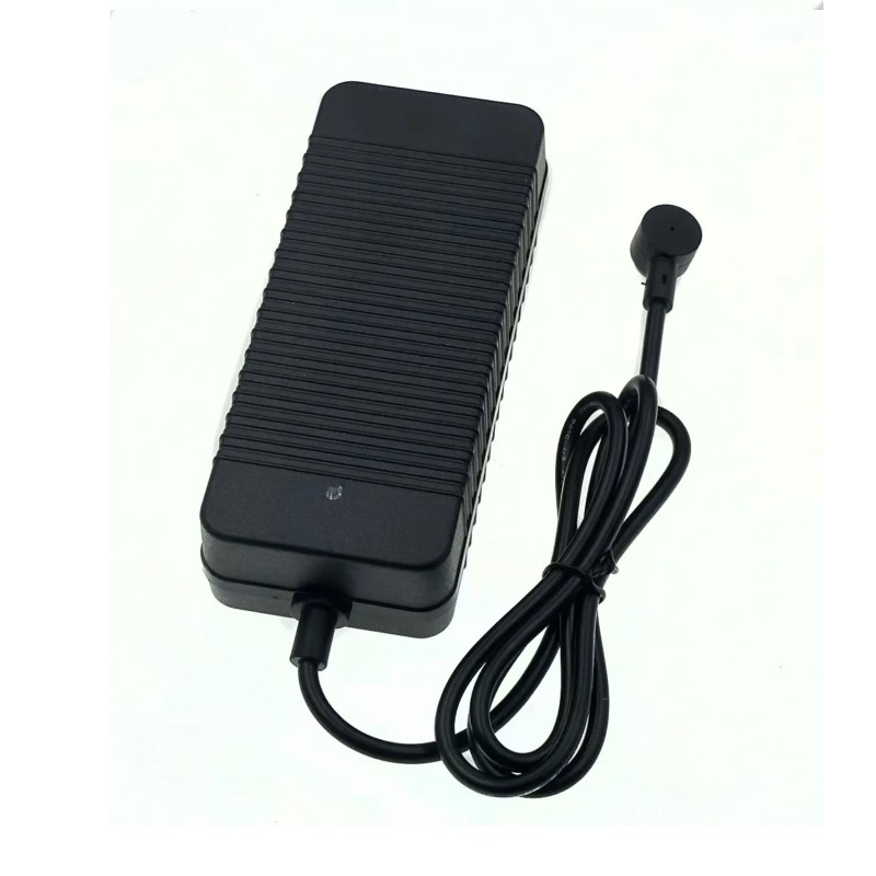 Kompatibilan magnetni punjač za Xiaomi mi4 Pro - Mi skuter 4 Pro Xiaomi - 1 
Zamjenski punjač za Mi4 Pro
Punjač sa magnetnim kon